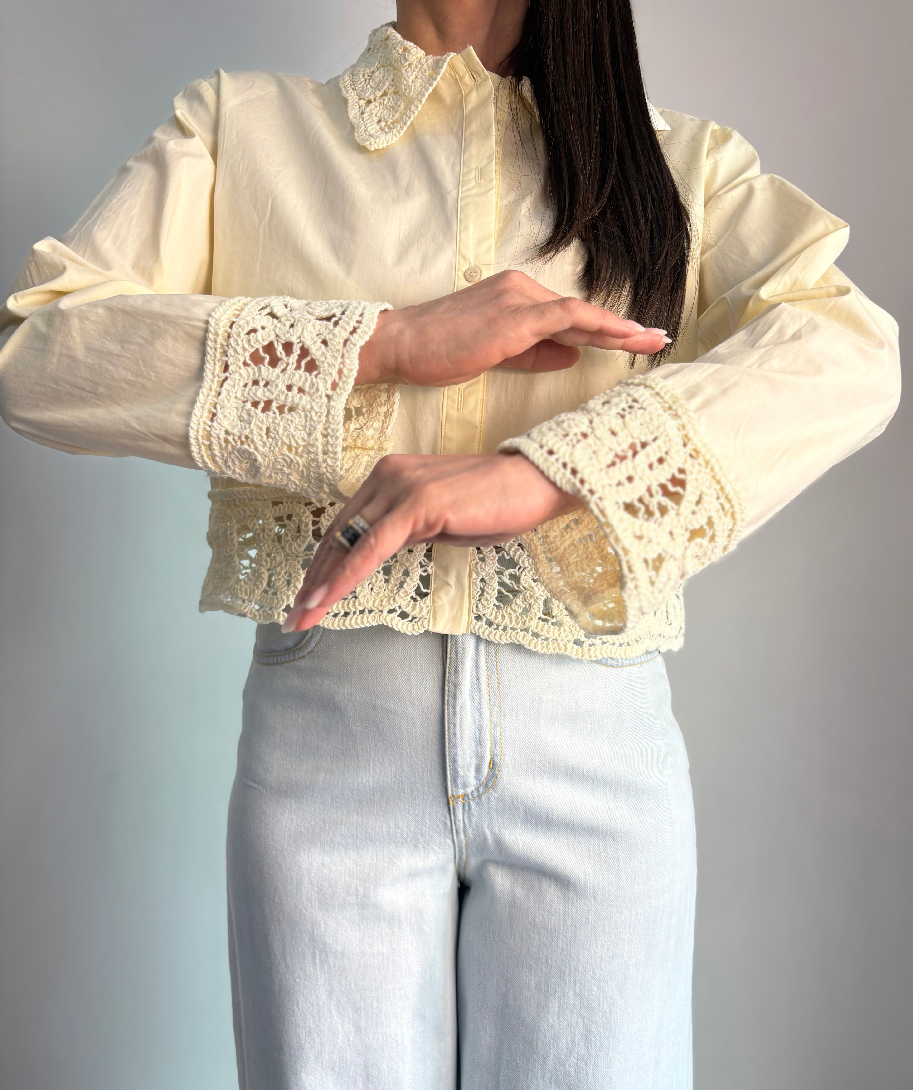 Camicia con dettagli in crochet