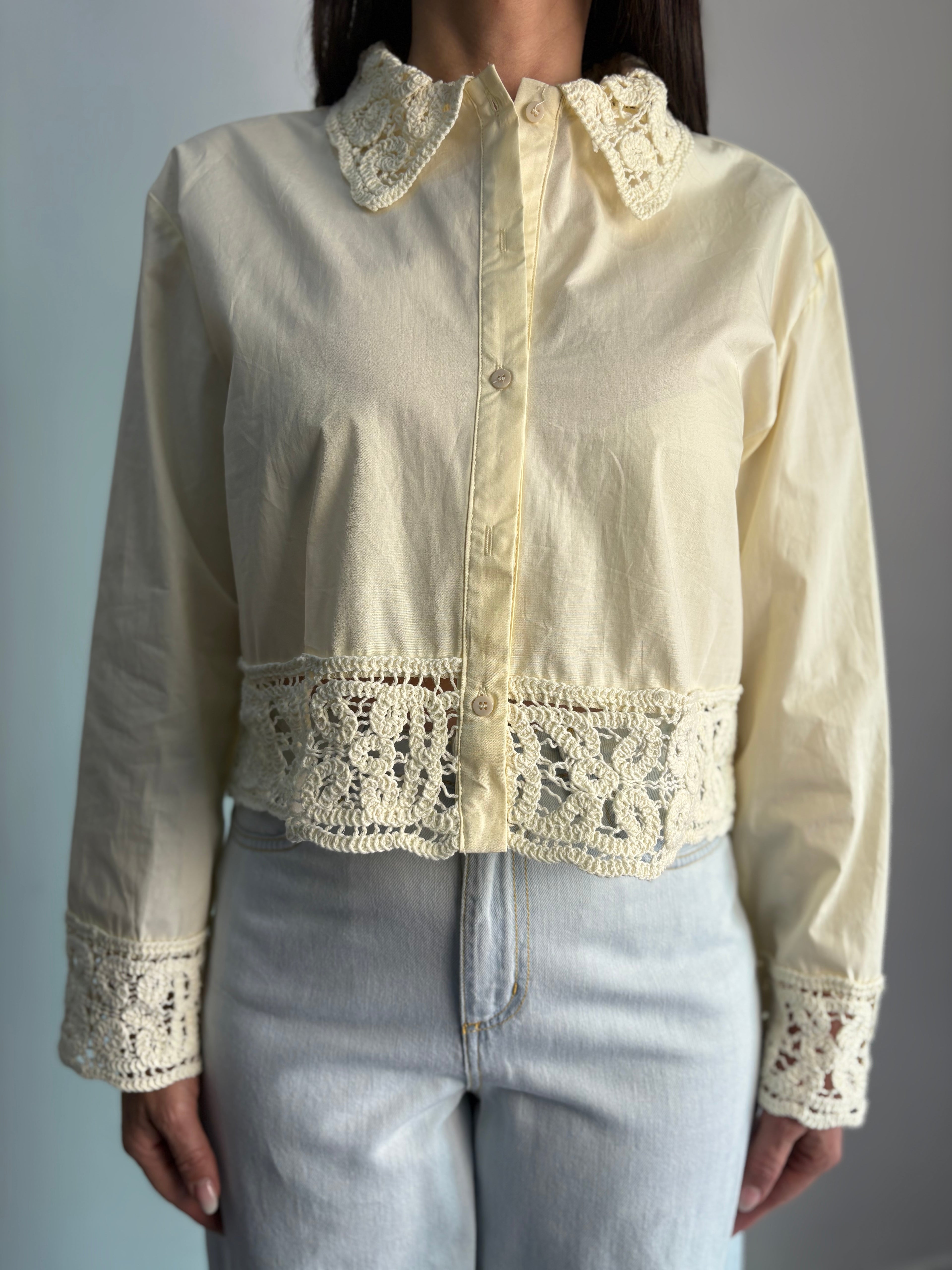 Camicia con dettagli in crochet