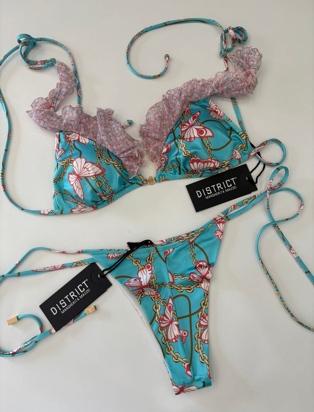 Triangolo con rouches e slip laccetti