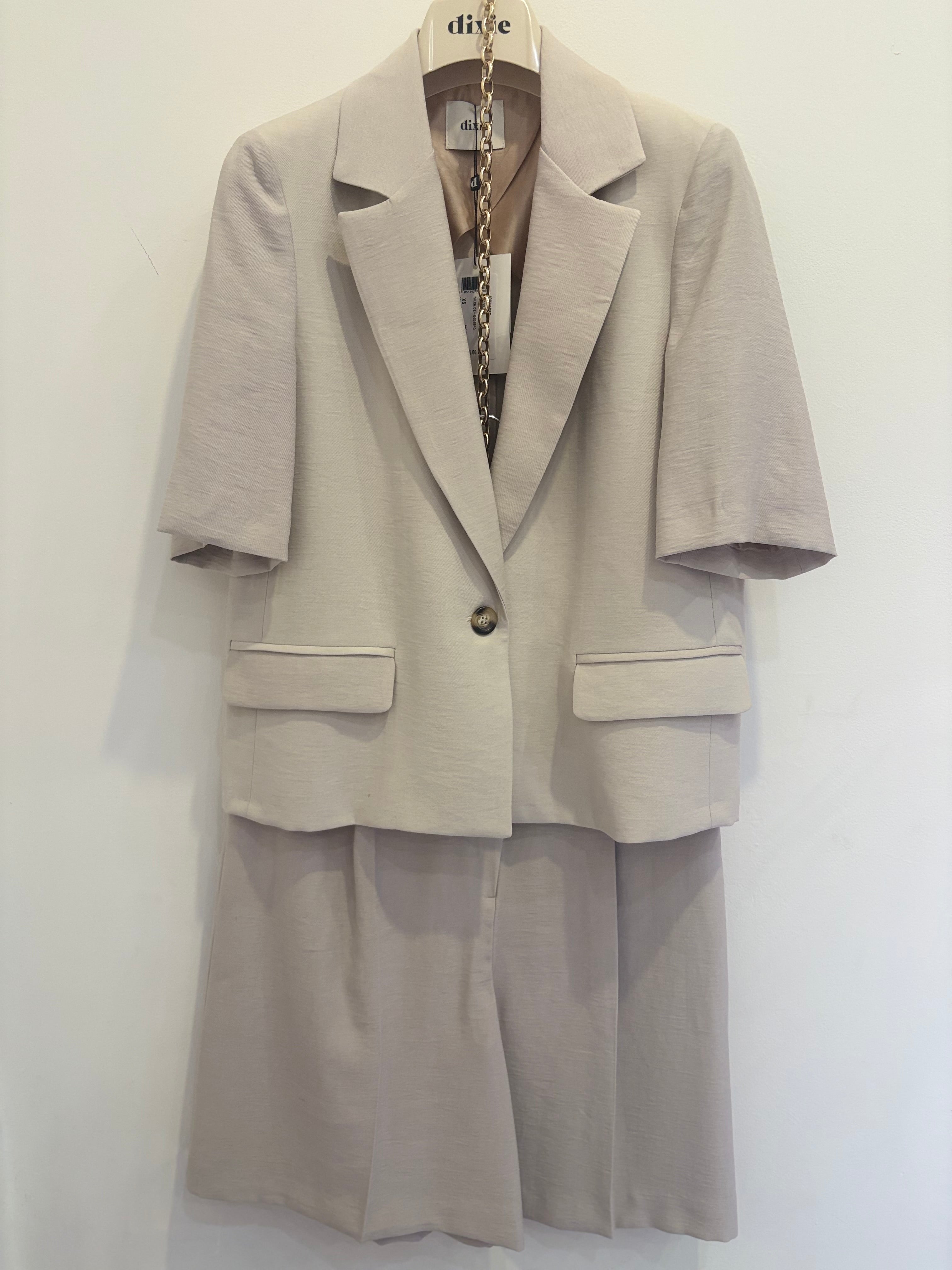 Tailleur con bermuda